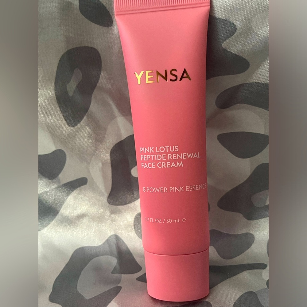 YENSA Pink Lotus Cream